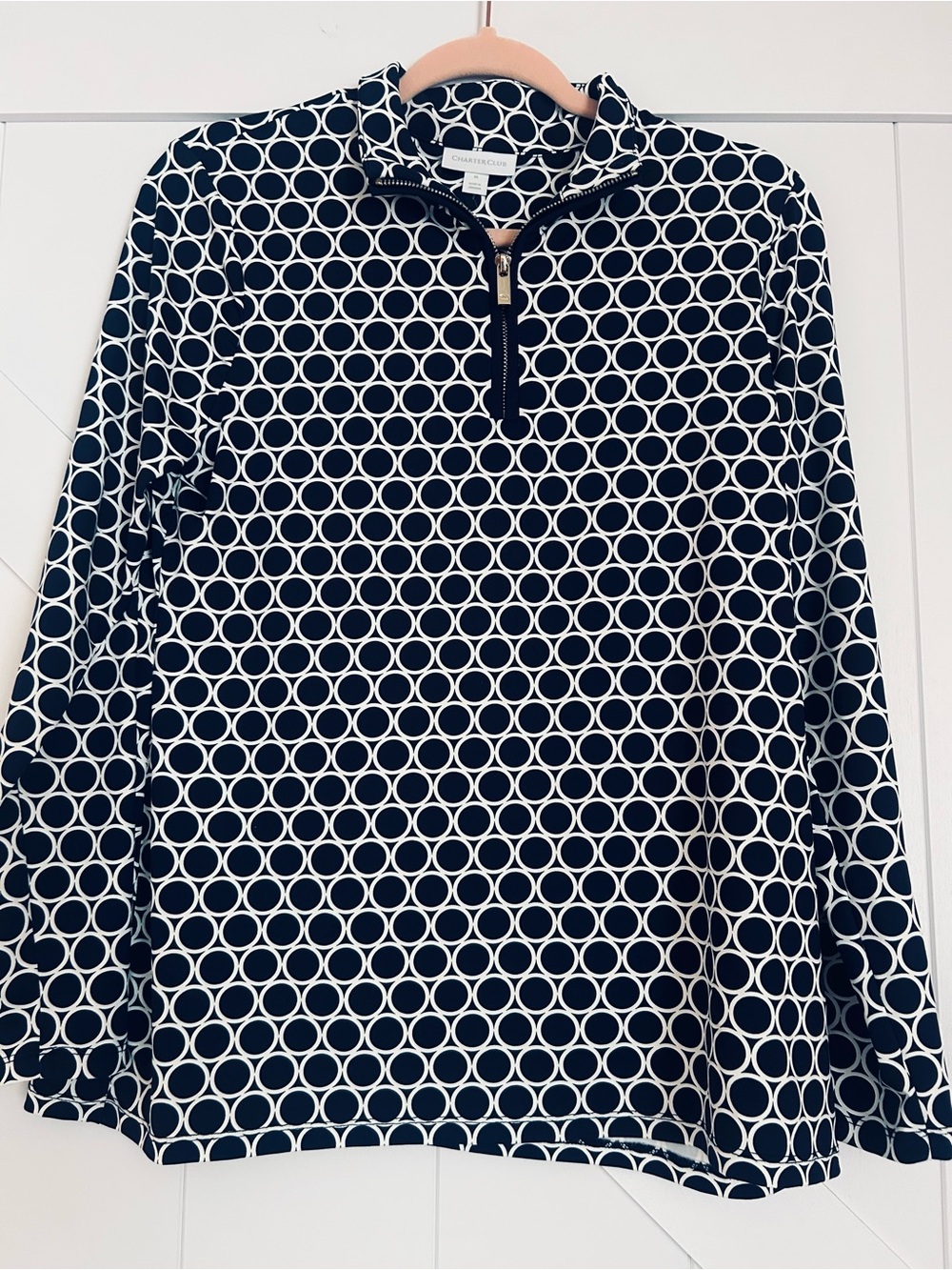 Charter Club Navy Blue & White Circle Print Pullover – Medium

Like-new conditio
